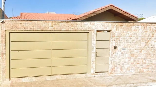 Foto 1 de Casa de 4 quartos com 3 suítes no Pinheirinho