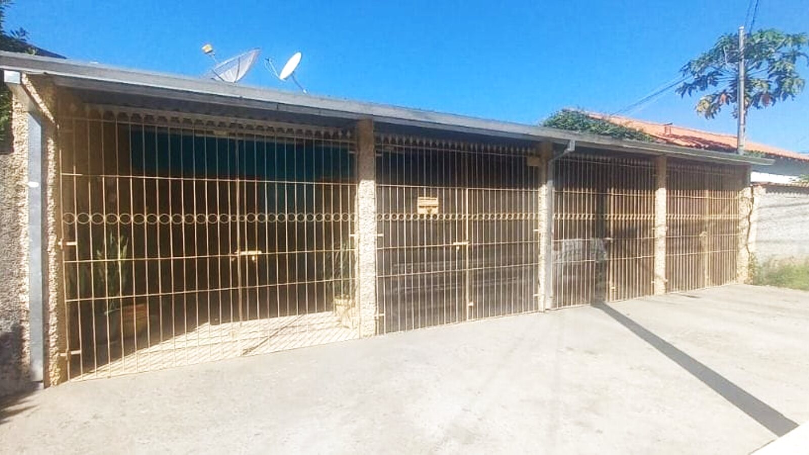 Casa de 3 quartos com edícula em Nossa Senhora de Fátima