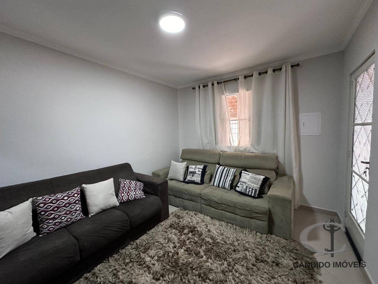 Foto 3 de Casa de 134 m² com duas vagas na Vila Rubens