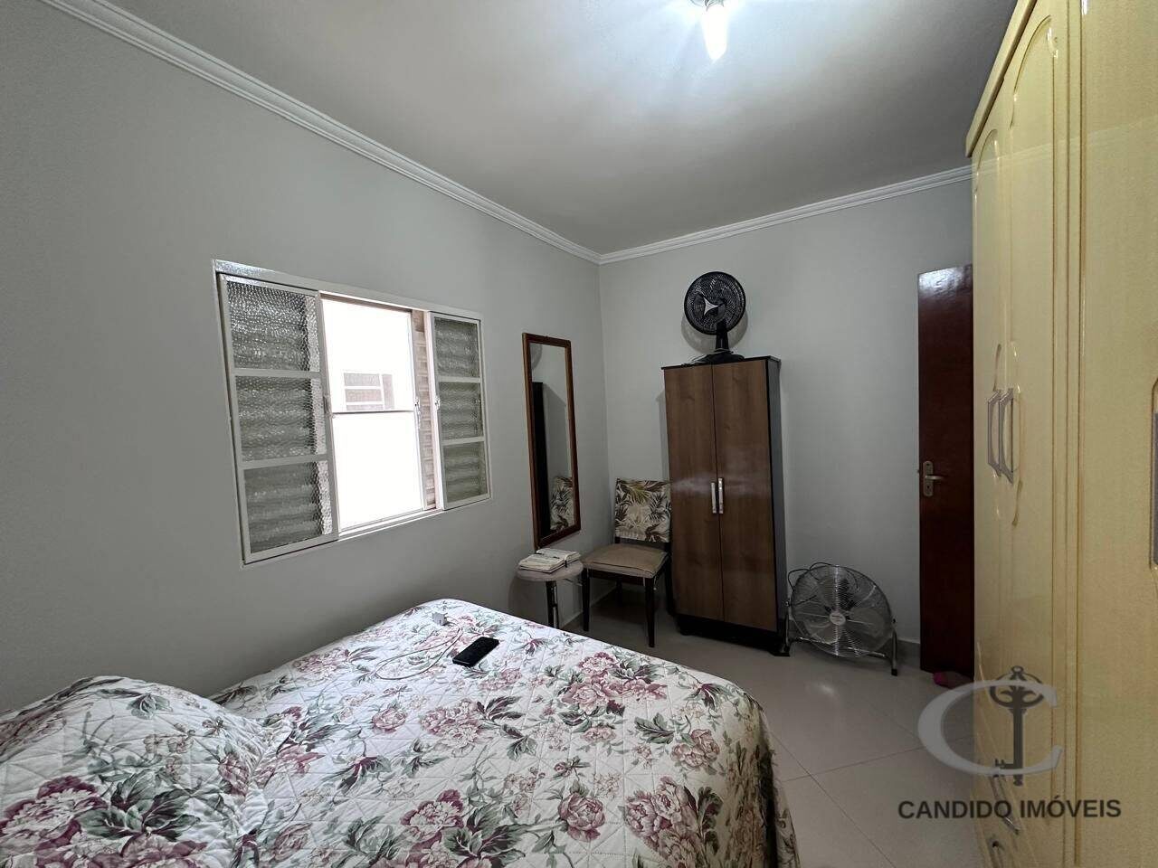 Foto 4 de Casa de 134 m² com duas vagas na Vila Rubens
