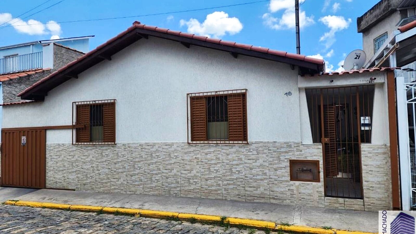 Casa de 3 quartos e garagem na Boa Vista