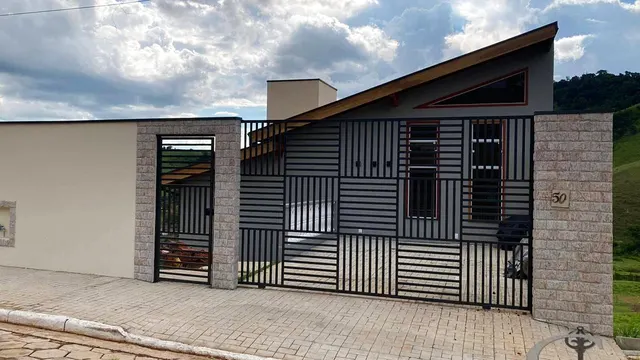 Casa de 3 quartos no Jardim Califórnia, Itajubá