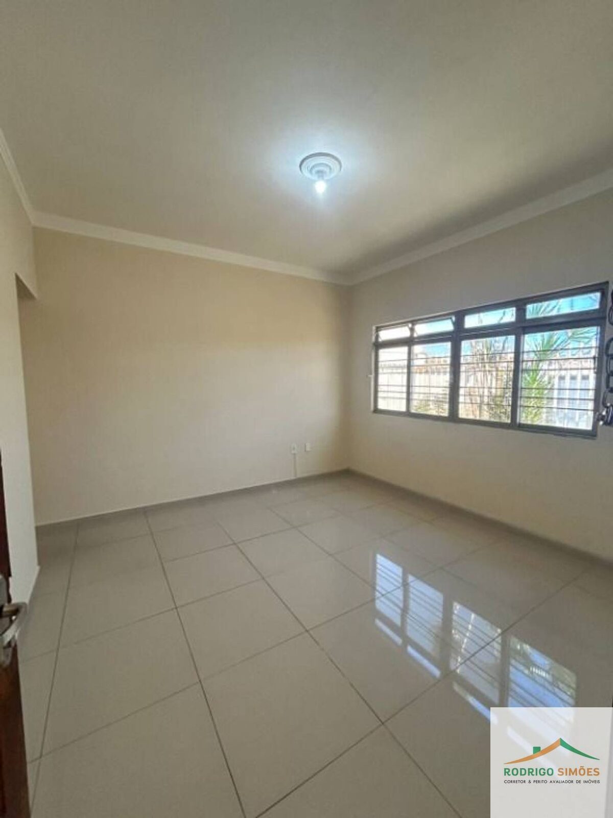 Foto 4 de Casa para alugar no São Vicente com 180 m²