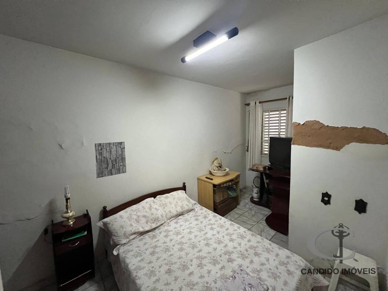 Foto 4 de Casa de 237 m² construídos no São Vicente, Itajubá-MG