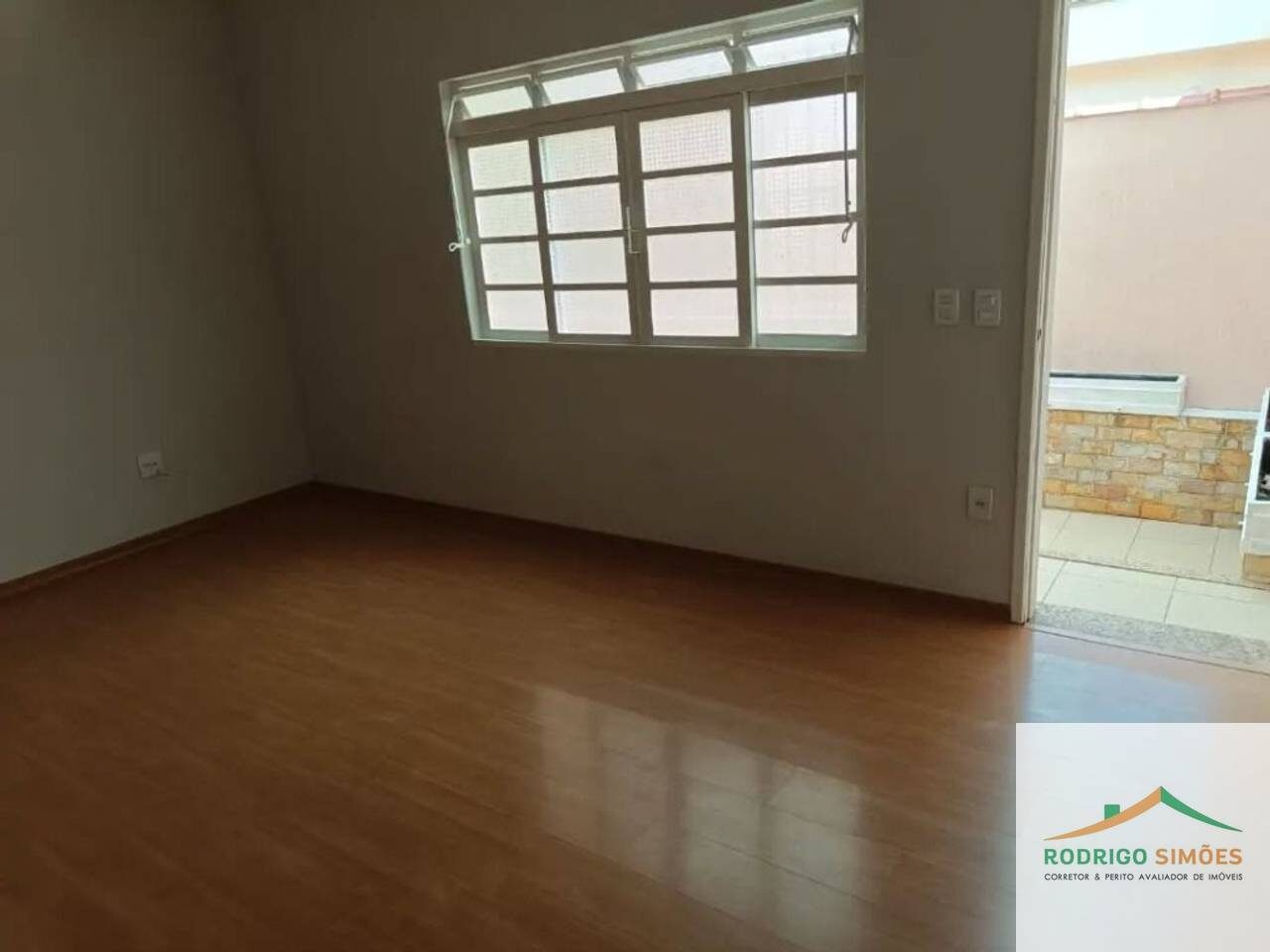 Foto 3 de Casa para alugar no Oriente com 180 m²