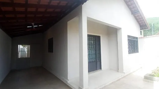 Casa de 3 quartos e 2 quitinetes na Medicina
