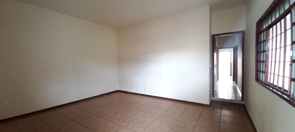 Foto 5 de Casa de três quartos em terreno de 200 m²