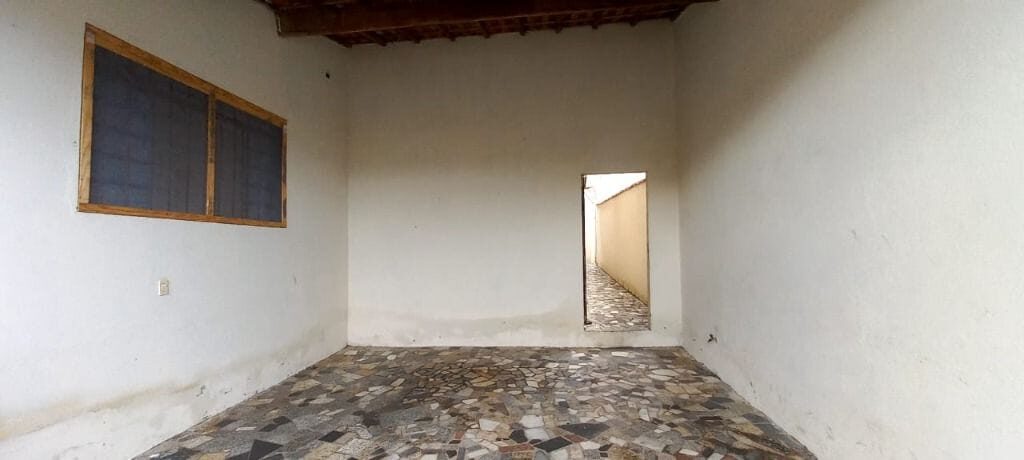 Foto 6 de Casa de três quartos em terreno de 200 m²