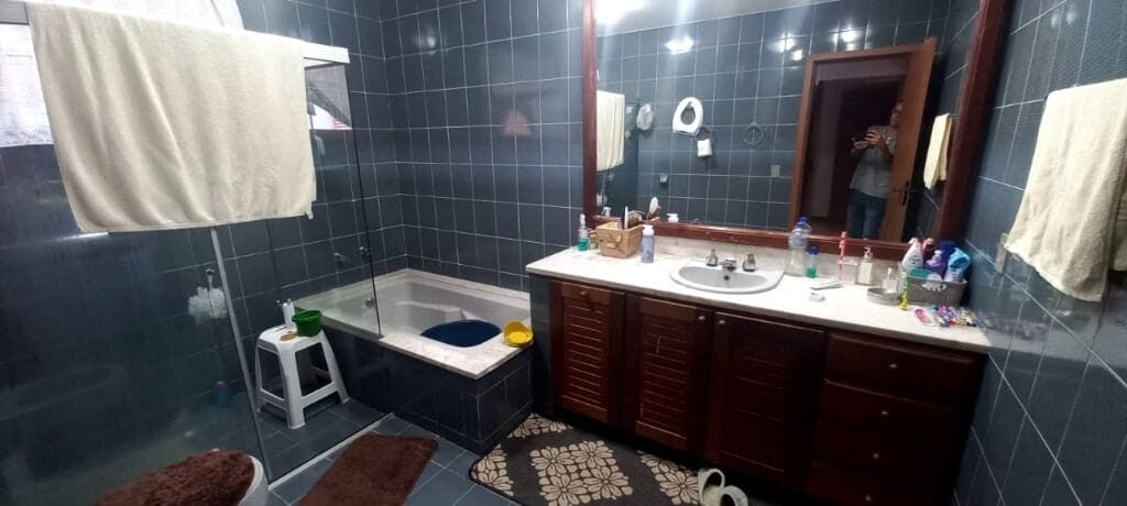 Foto 2 de Casa com piscina no Pinheirinho