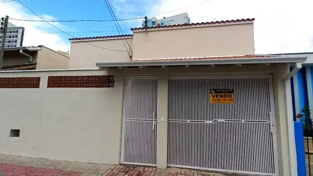 Foto 1 de Casa com edícula no bairro Varginha