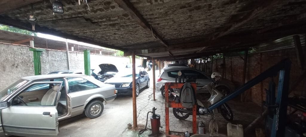 Foto 2 de Casa com área ampla no Centro