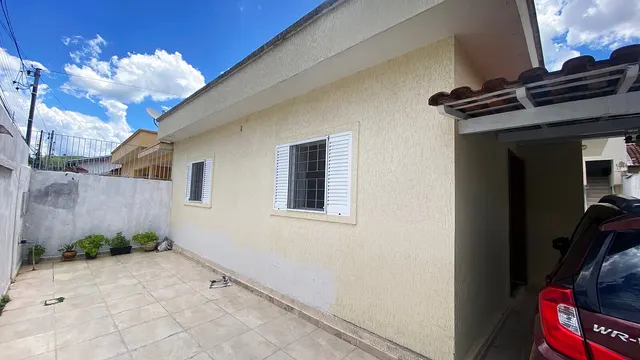 Foto 1 de Casa de 3 quartos com edícula na Medicina