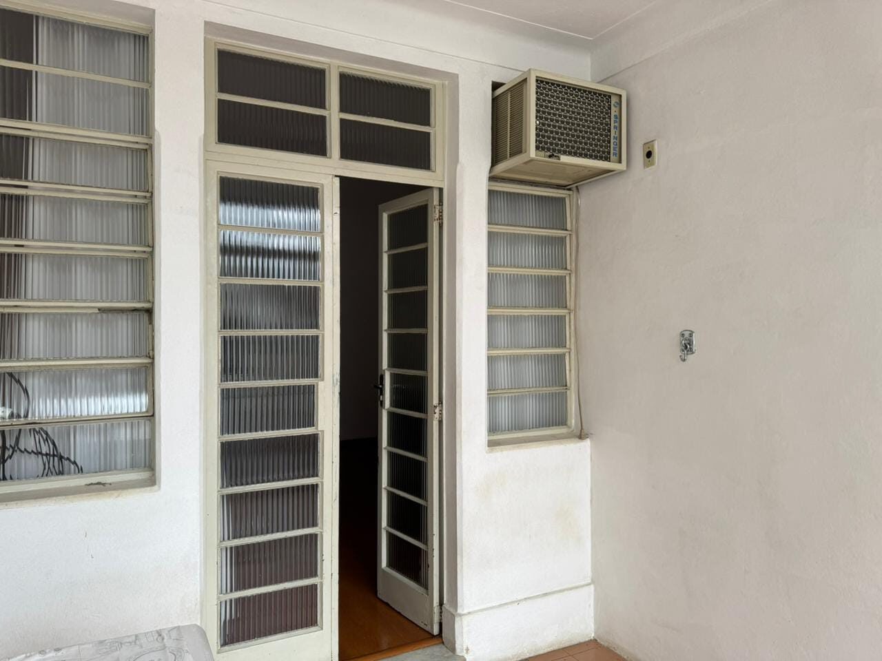 Foto 4 de Casa com cinco quartos e acesso independente