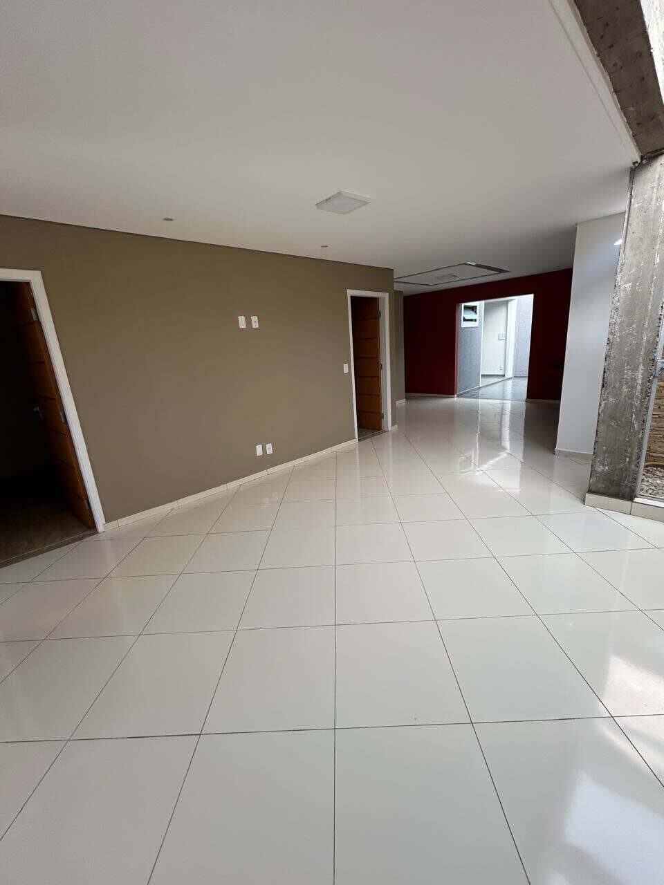 Foto 4 de Casa de 4 quartos em dois pavimentos na Medicina