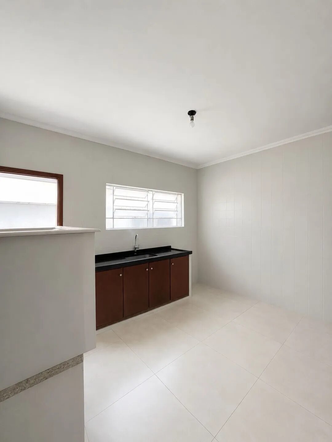 Foto 3 de Casa de 250 m² para alugar no bairro Morro Chic