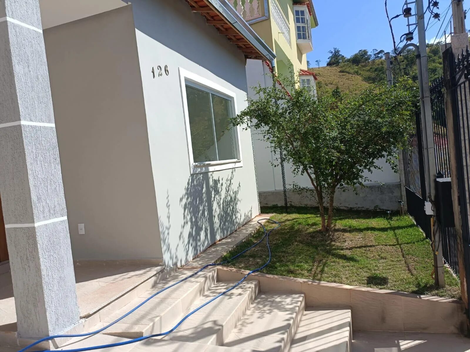 Foto 4 de Casa de 3 quartos com churrasqueira no Pinheirinho