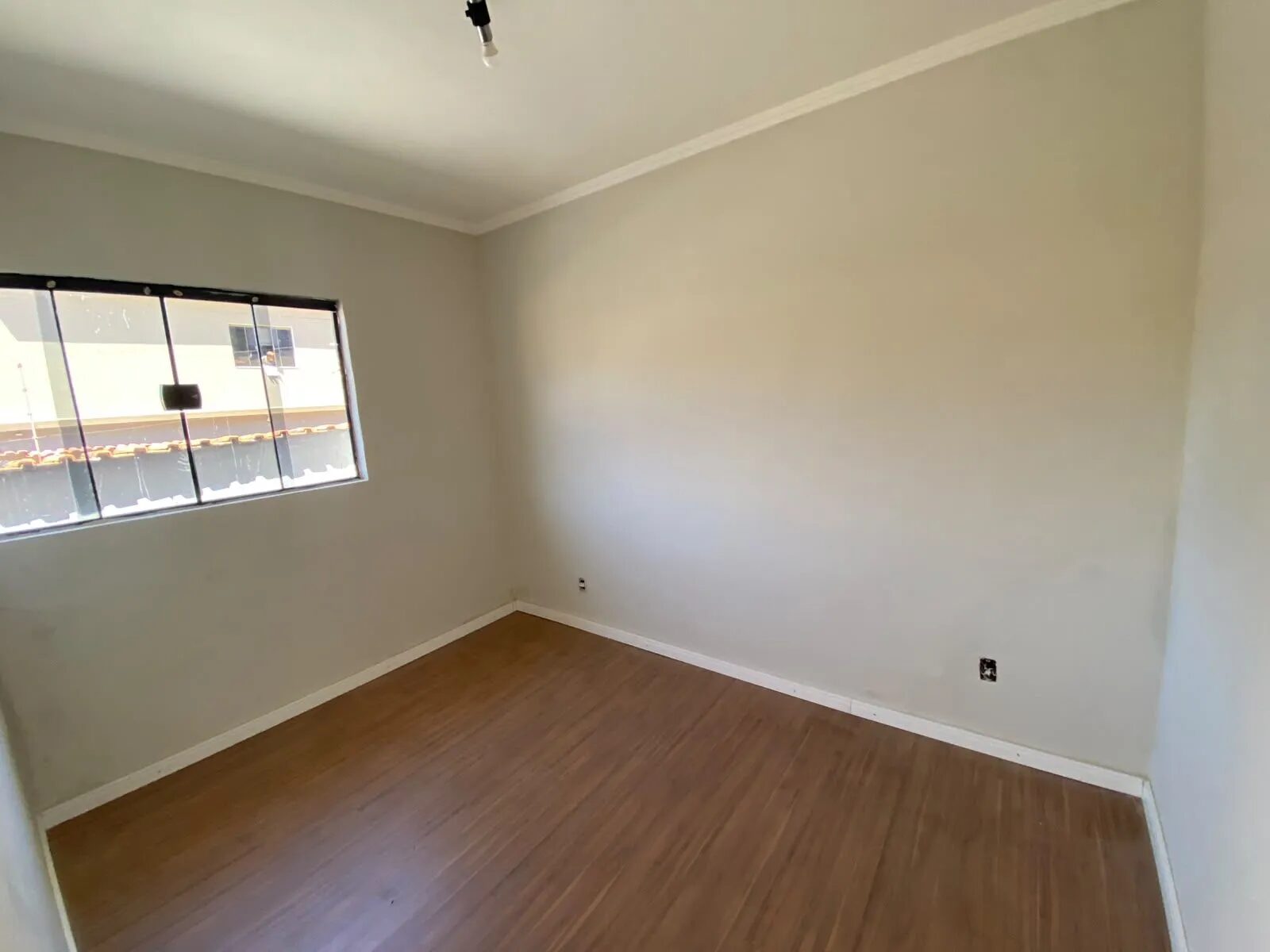 Foto 4 de Casa de três quartos em fase final de acabamento
