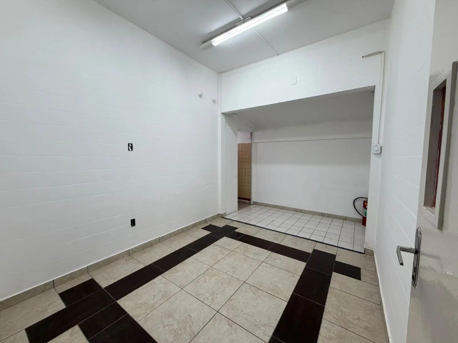 Foto 5 de Casa de 250 m² para alugar no bairro Varginha