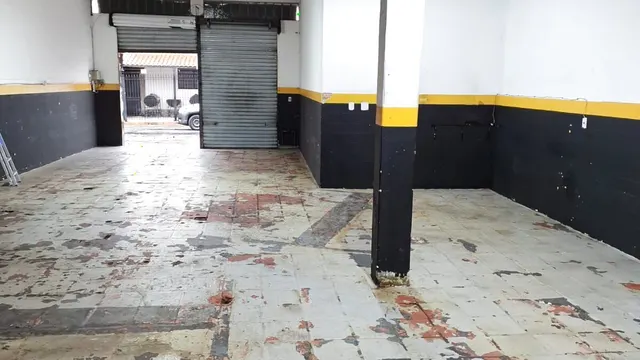 Foto 1 de Sala comercial de 150 m² para alugar na Avenida, Itajubá-MG