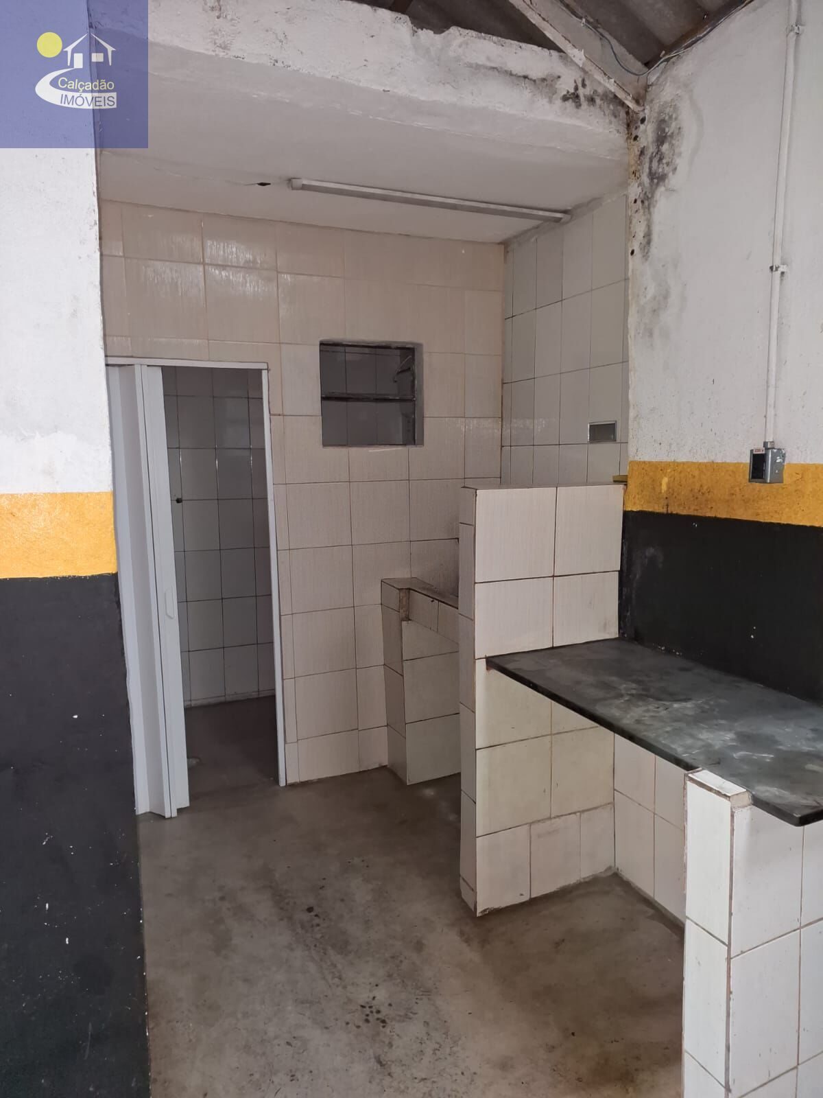 Foto 2 de Sala comercial de 150 m² para alugar na Avenida, Itajubá-MG
