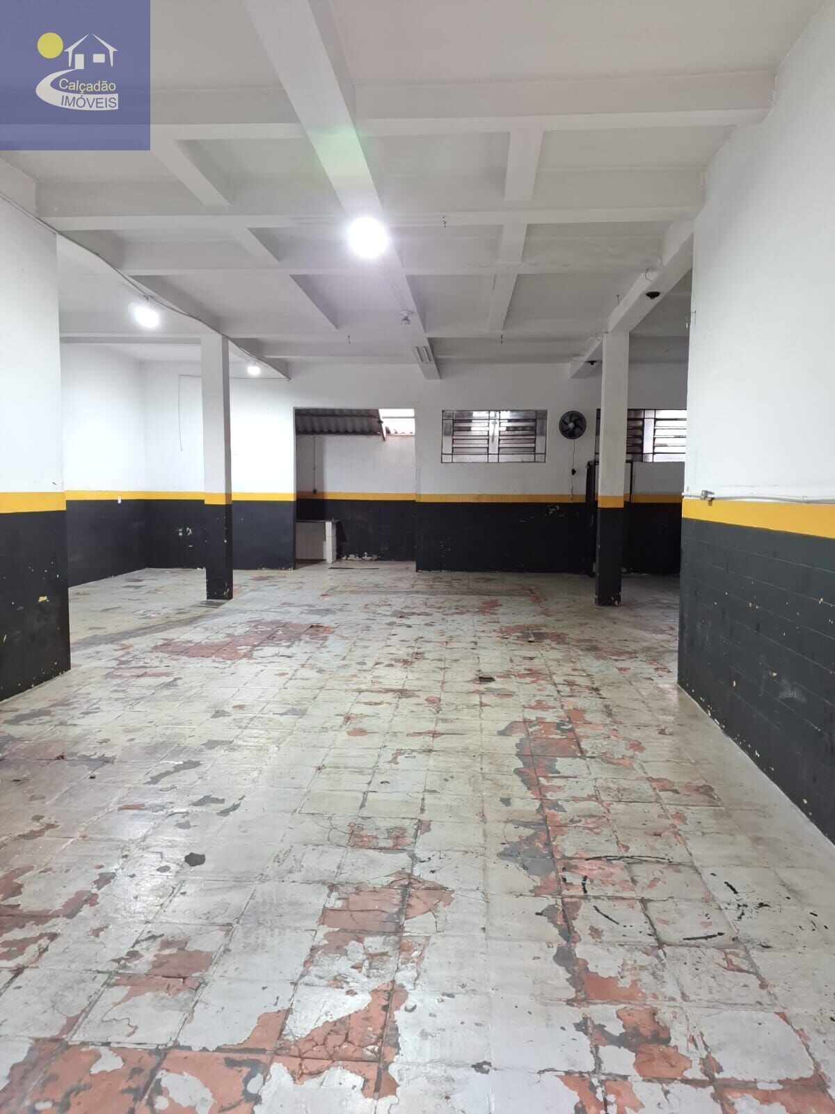 Foto 4 de Sala comercial de 150 m² para alugar na Avenida, Itajubá-MG