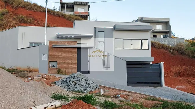 Casa nova de 3 quartos (1 suíte) em terreno de 450 m², Jardim das Hortências