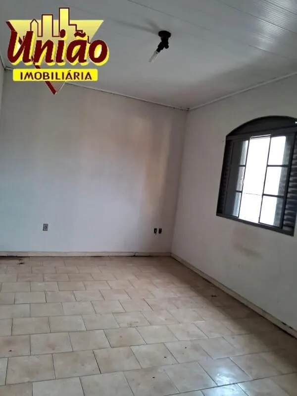 Foto 5 de Casa de 2 quartos com edícula em sobrado e 220 m² de terreno, São Vicente