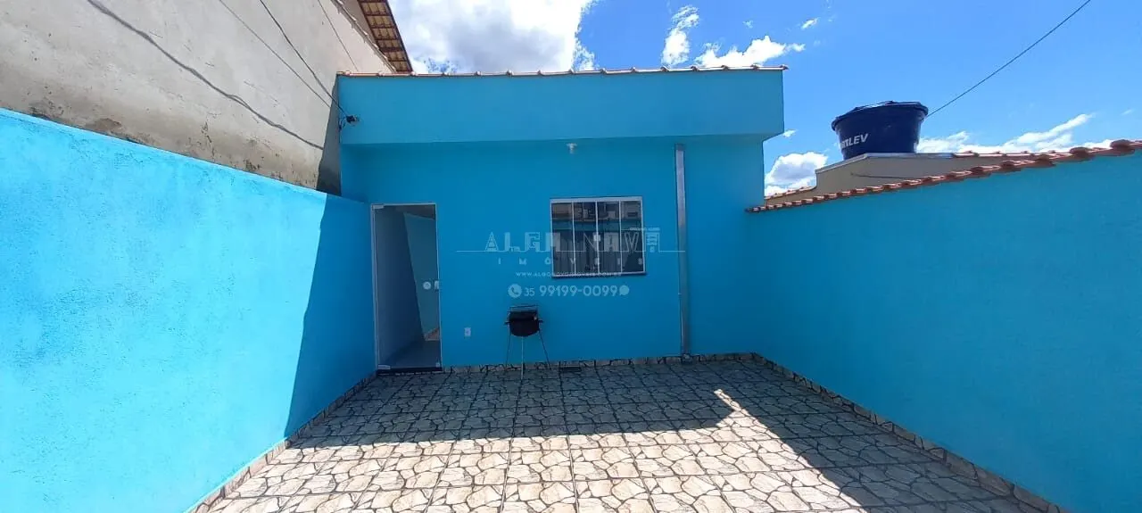 Foto 5 de Casa térrea com suíte, quintal e 2 vagas, Santa Terezinha