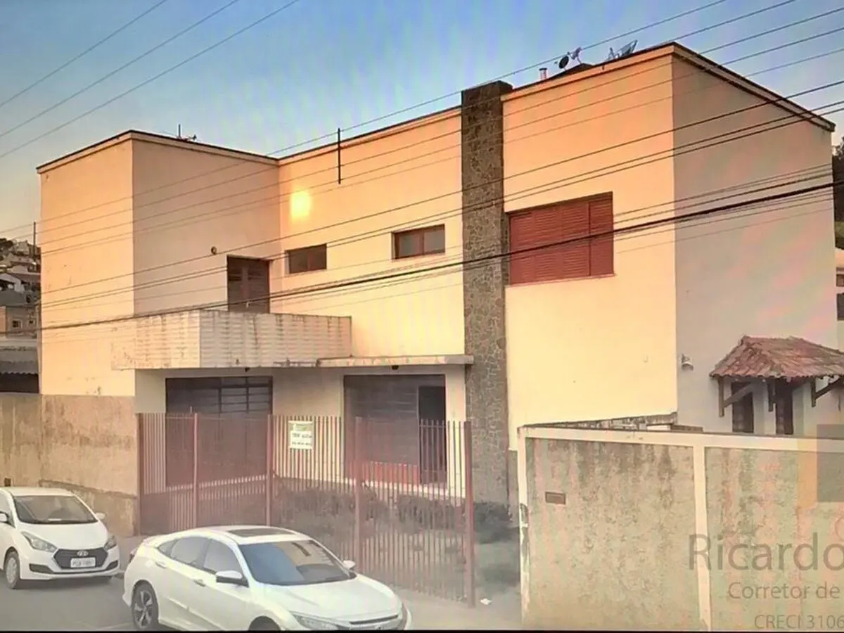 Foto 3 de Casa comercial de esquina com 4 quartos e 5 vagas, Varginha