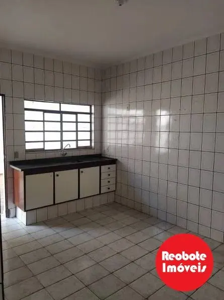 Foto 4 de Sobrado de 2 quartos (1 suíte) com quintal coberto e garagem, Jardim Bernadete