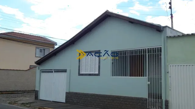 Casa térrea de 2 quartos com área gourmet e 2 vagas, São Judas Tadeu