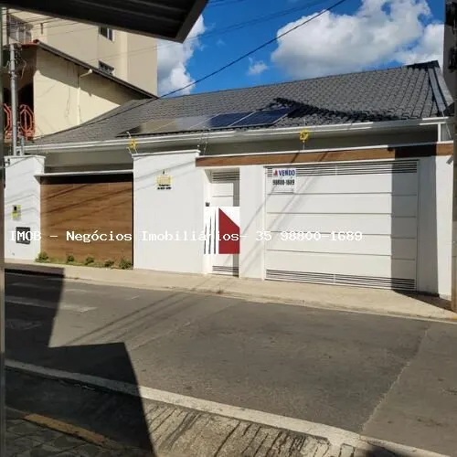 Foto 3 de Casa nova de 2 quartos (1 suíte) com área gourmet e jardim, Centro
