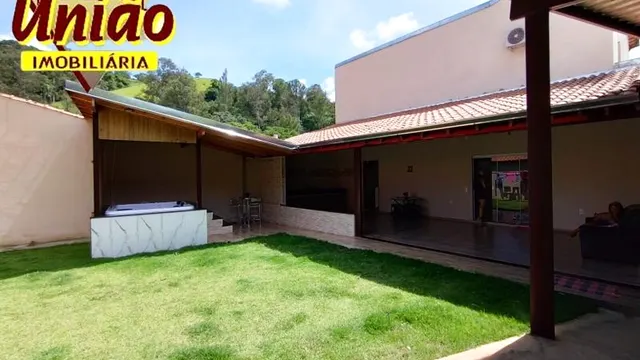 Foto 1 de Casa de 2 quartos (1 suíte) com área gourmet e 5 vagas, Varginha