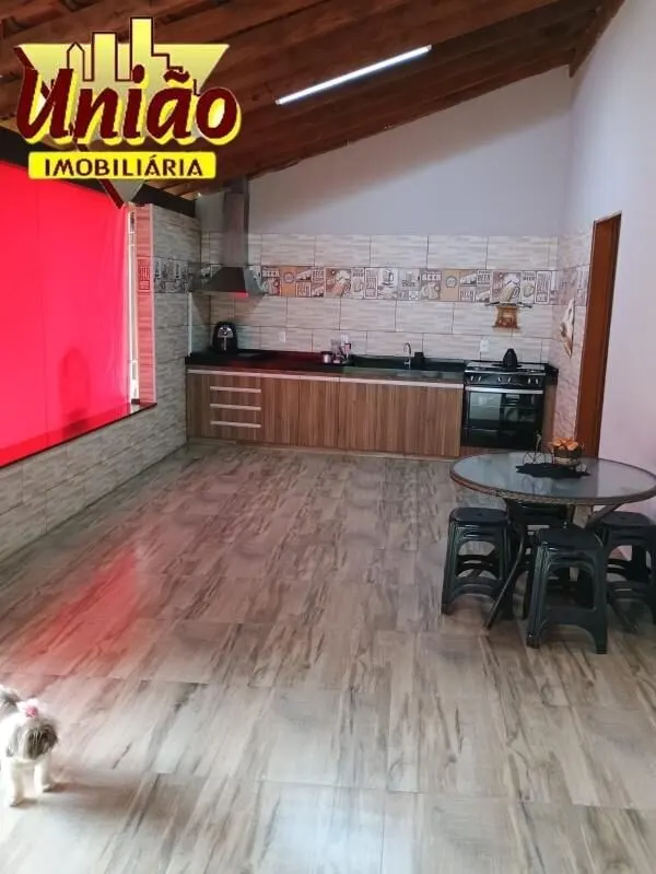 Foto 3 de Casa de 2 quartos (1 suíte) com área gourmet e 5 vagas, Varginha