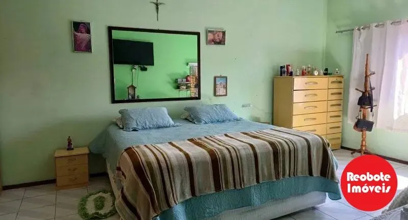 Foto 3 de Casa de 2 quartos (1 suíte) com sacada e vista para a serra, São Sebastião