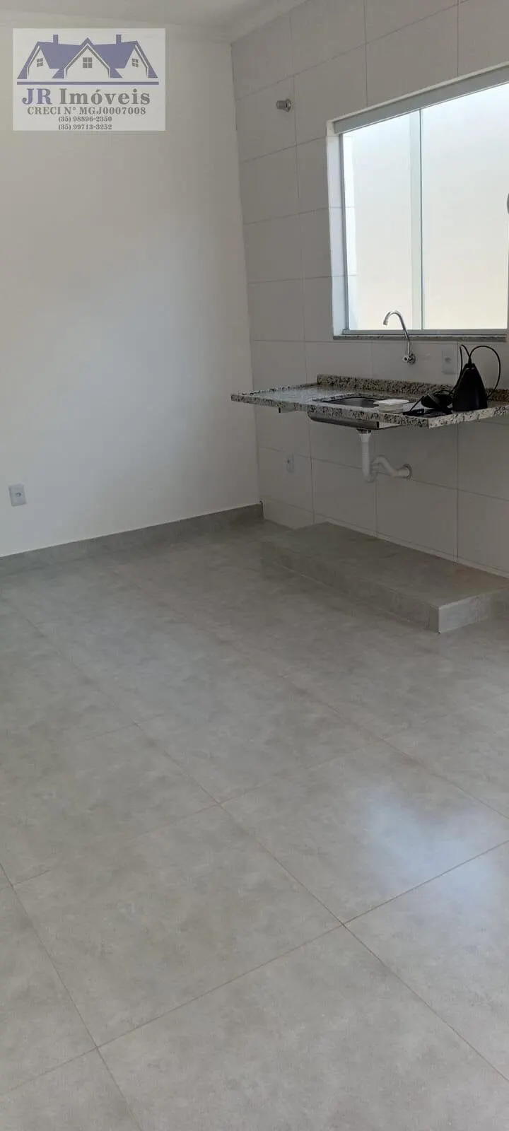 Foto 4 de Casa nova de 2 quartos com cozinha americana e garagem, Santa Terezinha