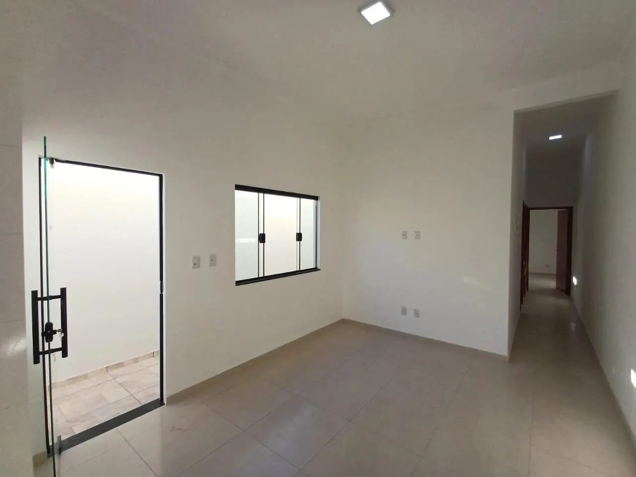 Foto 4 de Casa nova de 2 quartos com garagem e quintal, Santa Terezinha