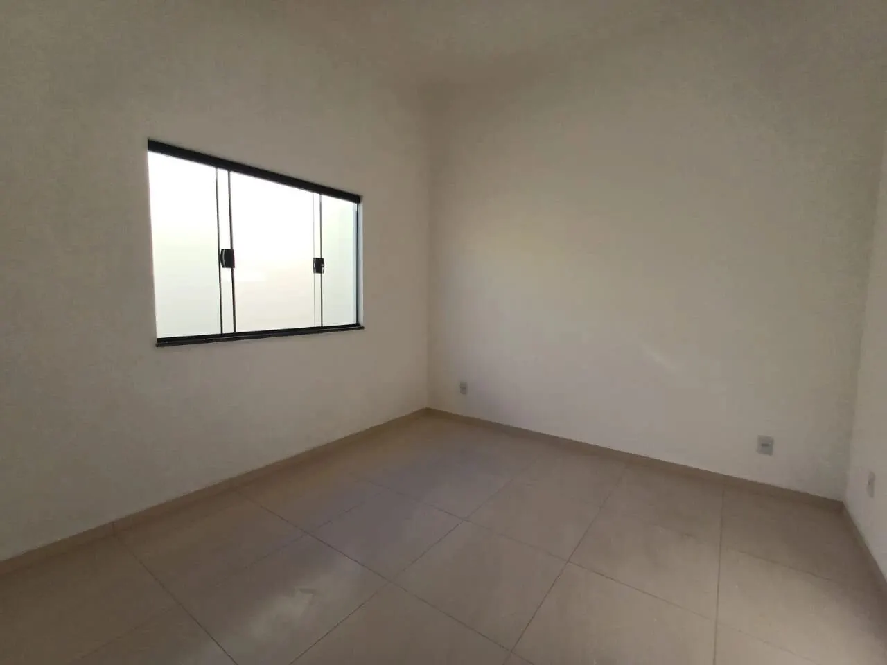 Foto 6 de Casa nova de 2 quartos com garagem e quintal, Santa Terezinha