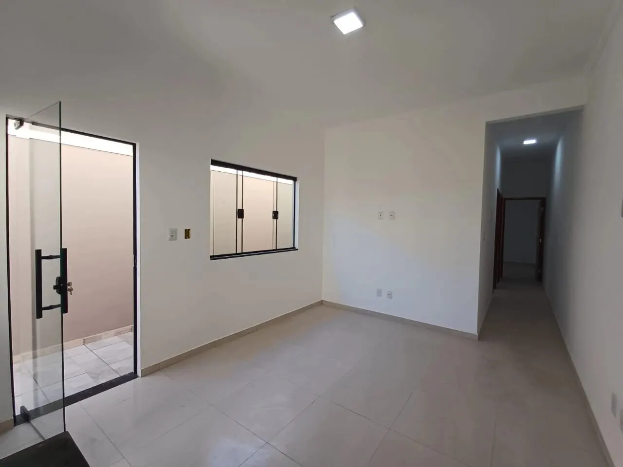 Foto 4 de Casa nova de 2 quartos (1 suíte) com garagem, Santa Terezinha