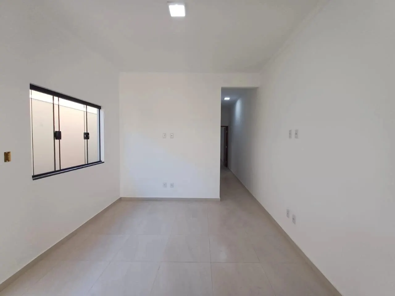 Foto 5 de Casa nova de 2 quartos (1 suíte) com garagem, Santa Terezinha