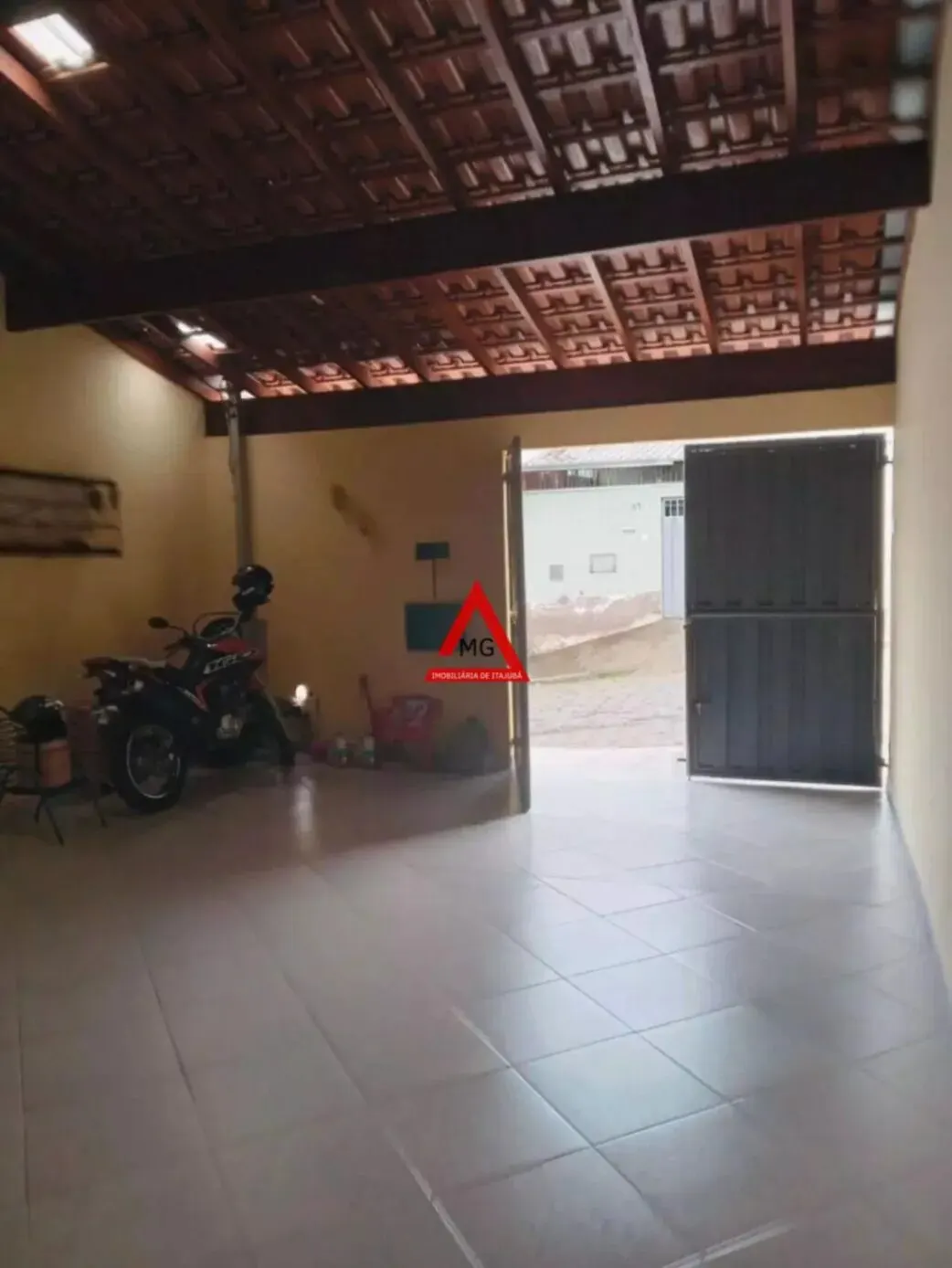 Foto 4 de Casa de 2 quartos com garagem para 2 carros e área de churrasco, Santa Terezinha