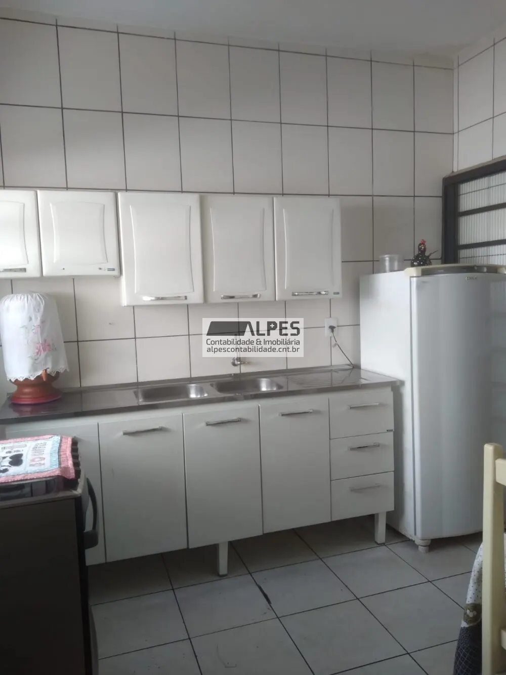 Foto 3 de Casa de 2 quartos com área gourmet e fogão à lenha, Avenida