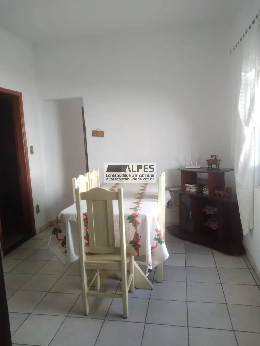 Foto 4 de Casa de 2 quartos com área gourmet e fogão à lenha, Avenida