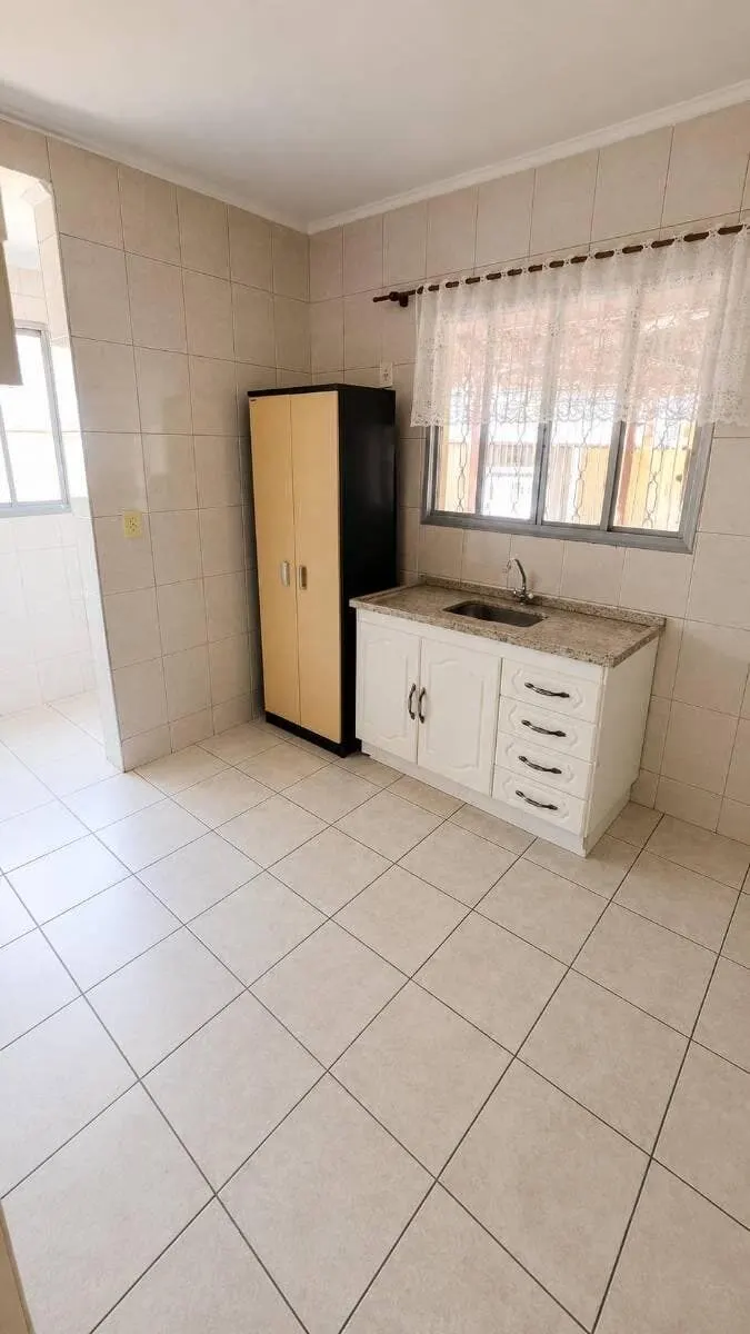 Foto 3 de Casa de 2 quartos com garagem, aceita financiamento, Rebourgeon