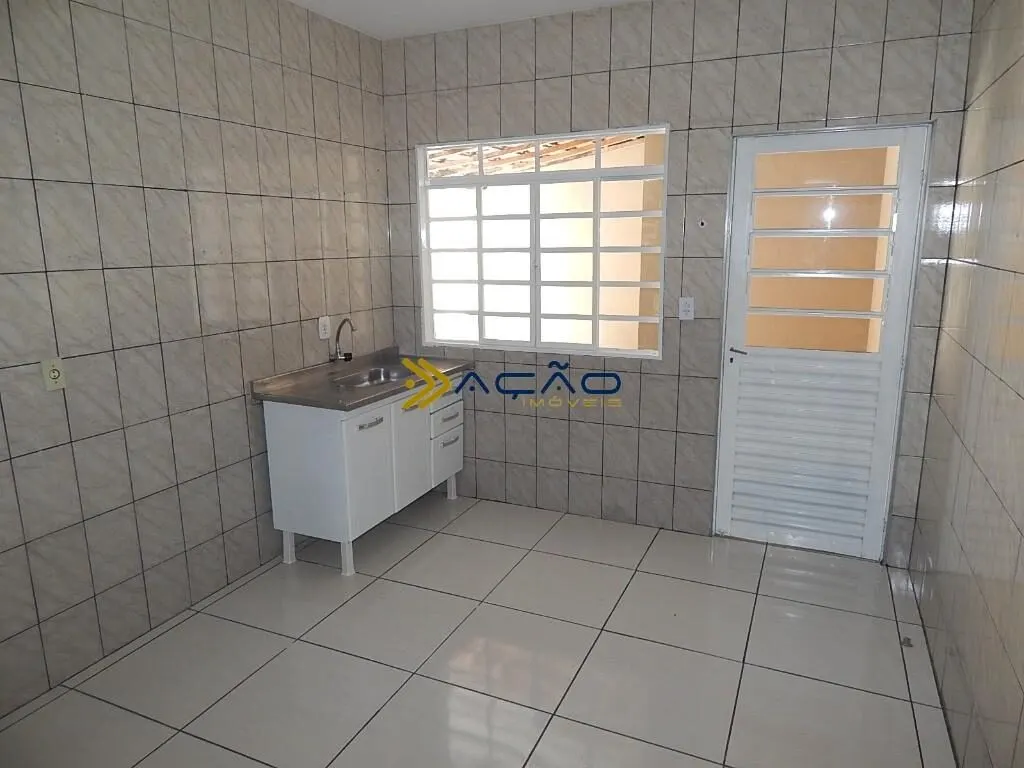 Foto 4 de Casa de 2 quartos (1 suíte) com varanda e quintal, Santa Rosa