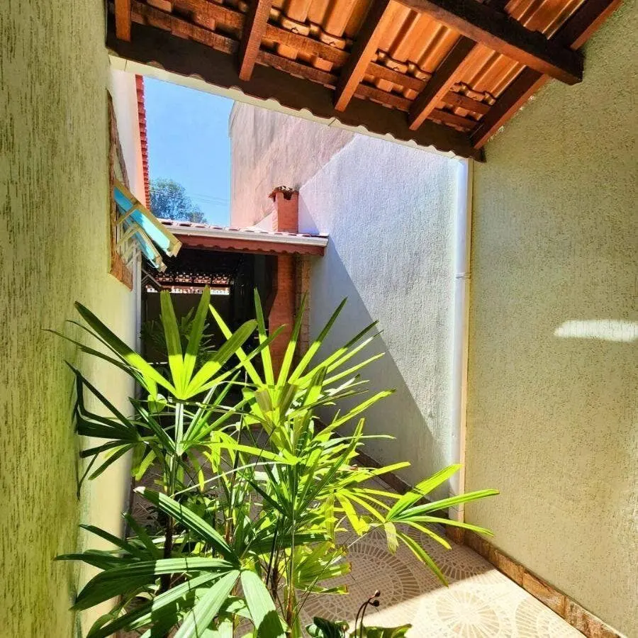 Foto 8 de Casa de 2 quartos com churrasqueira e garagem, Santa Rita de Cássia