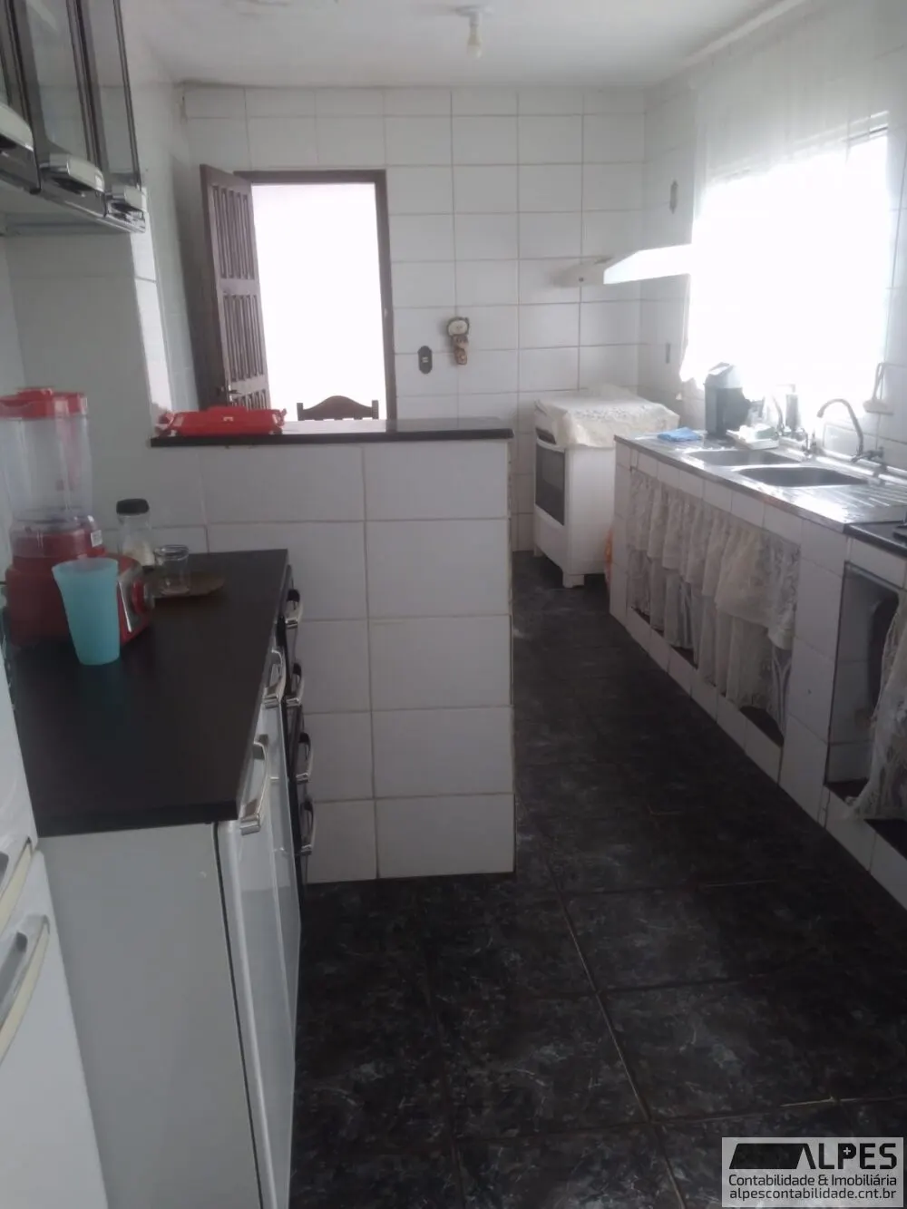 Foto 4 de Casa de 2 quartos com edícula, churrasqueira e fogão a lenha, Jardim Bernadete