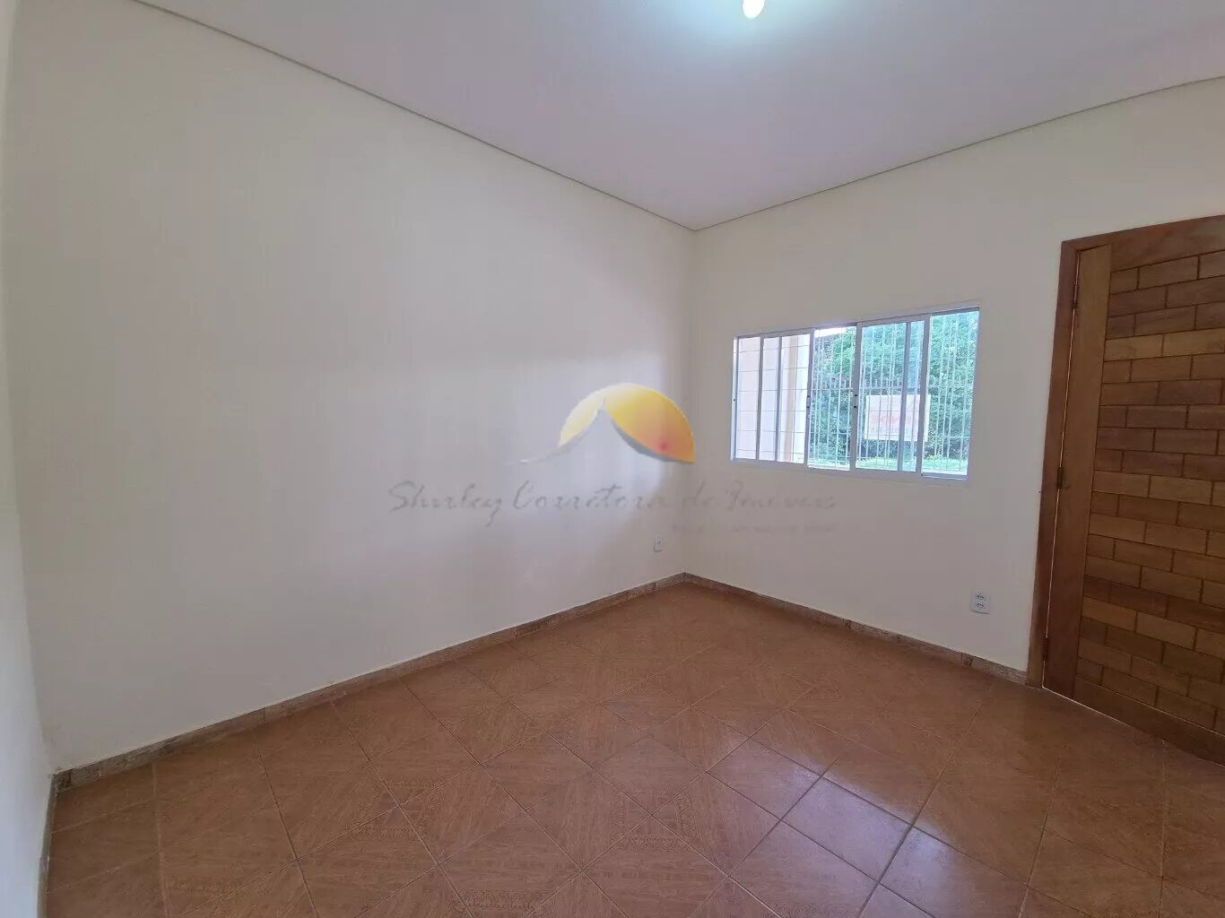 Foto 4 de Casa de 2 quartos com garagem coberta e quintal amplo, Boa Vista