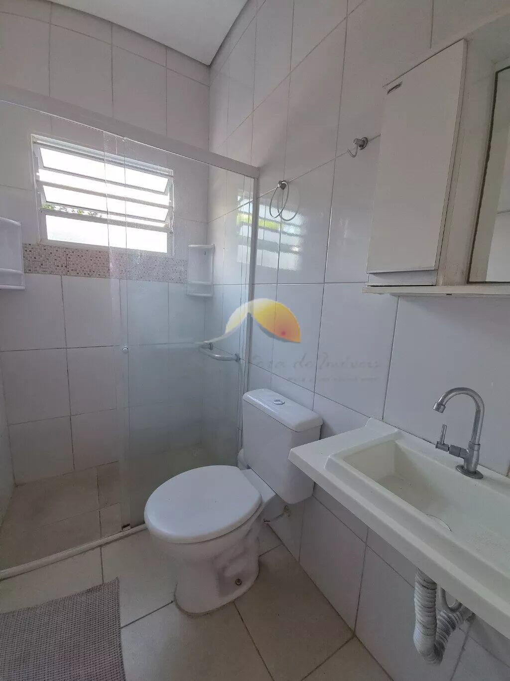Foto 6 de Casa de 2 quartos com garagem coberta e quintal amplo, Boa Vista