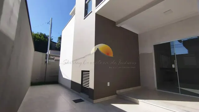 Foto 1 de Casa de 2 quartos (1 suíte) com lavabo e quintal, Açude